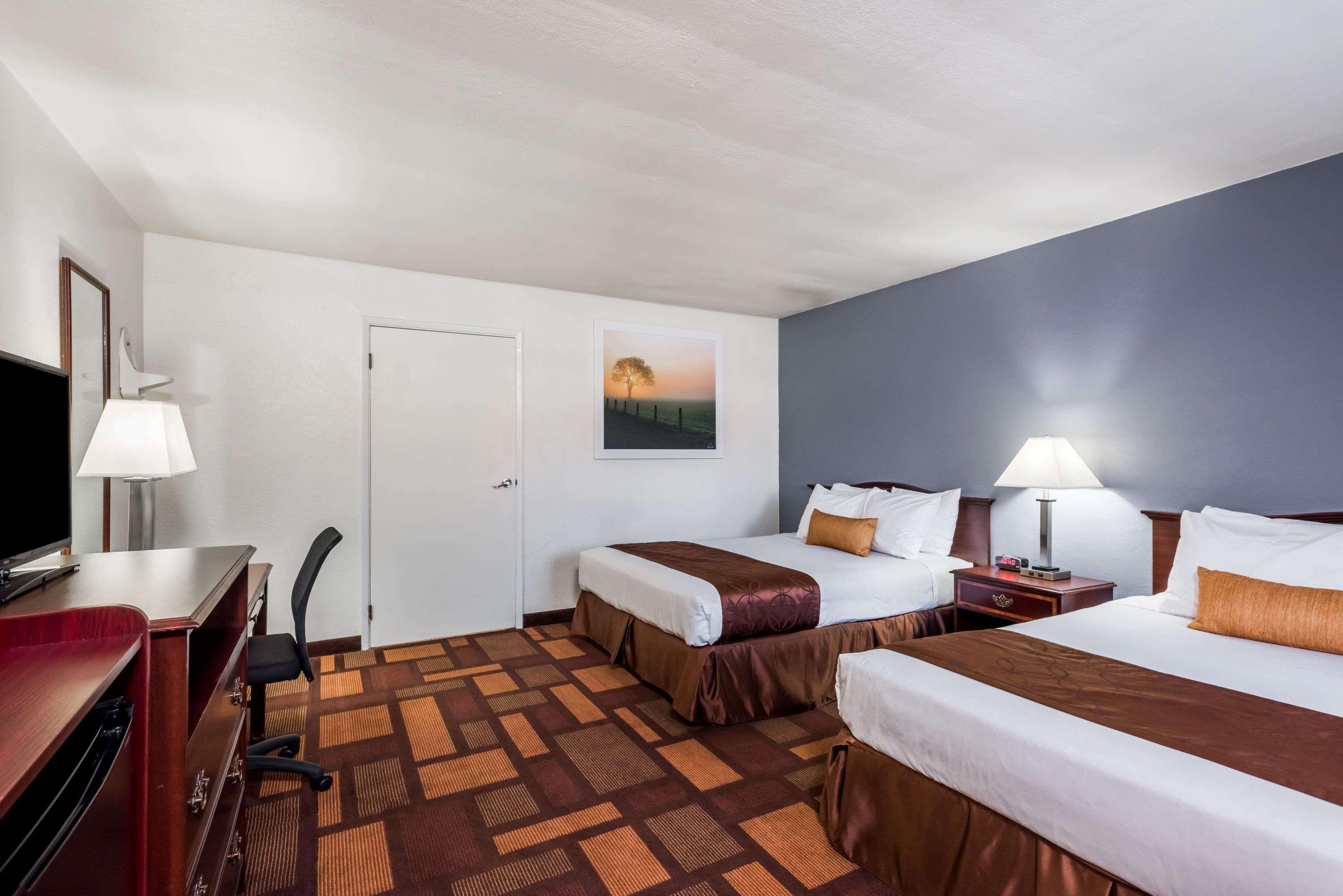 Days Inn & Suites By Wyndham Lodi Exterior foto