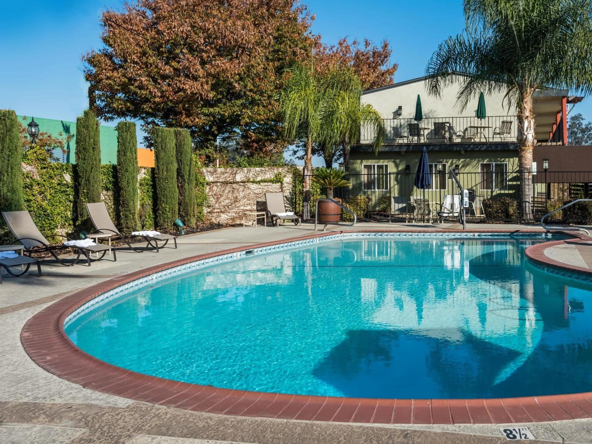 Days Inn & Suites By Wyndham Lodi Exterior foto