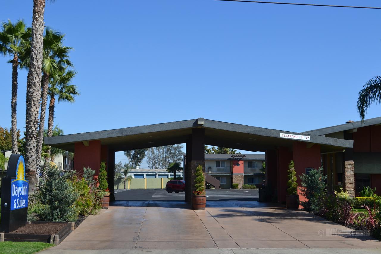 Days Inn & Suites By Wyndham Lodi Exterior foto